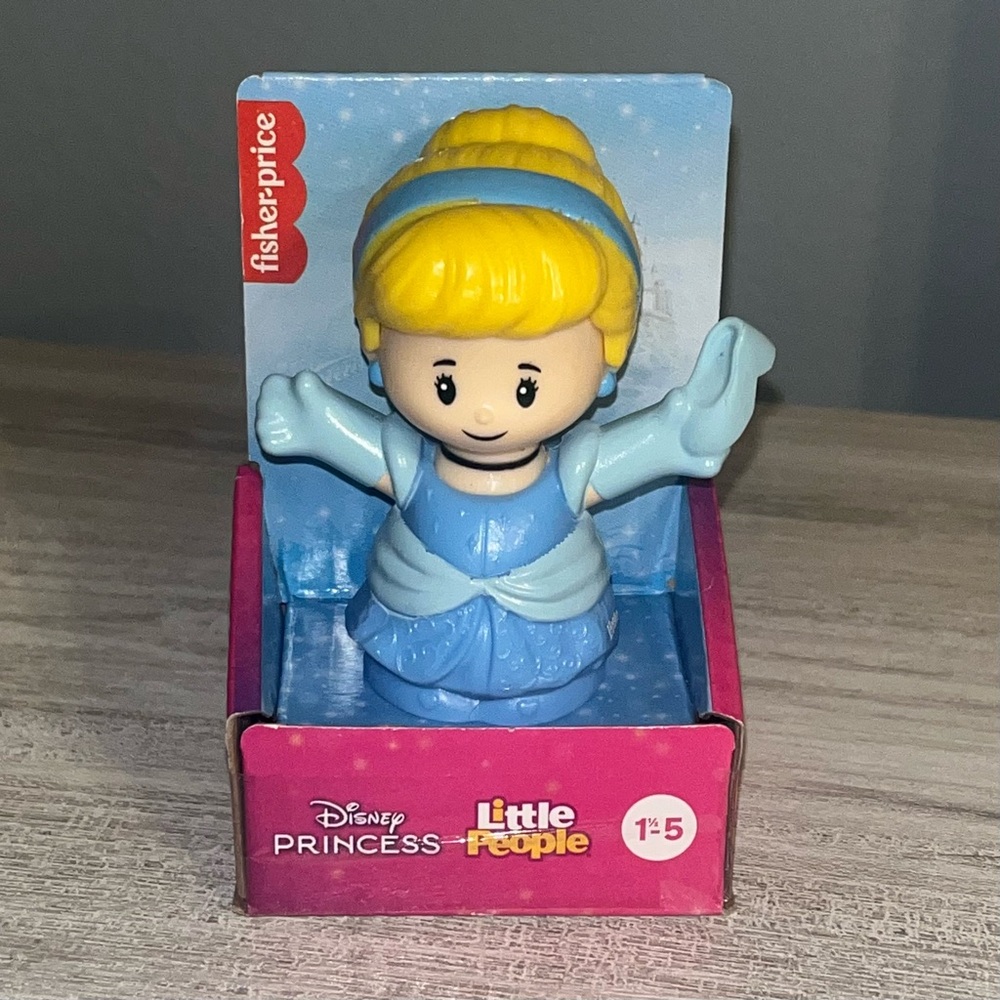 Fisher-Price Little
People Figure: Disney
Princess Cinderella w/ Slipper NEW